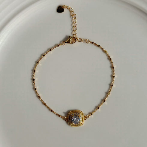Zirconia Square Bracelet – Minimalist Luxury in 18K Gold Vermeil